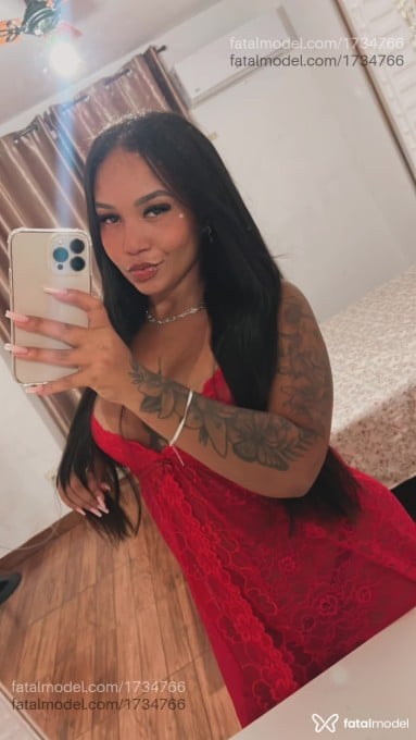 Acompanhante mulher com cabelo castanho de olhos castanhos em Itaúna - Mel