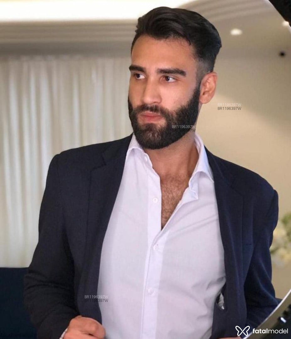 Acompanhante homem com cabelo castanho de olhos castanhos em Porto Alegre - Lucas Ribeiro