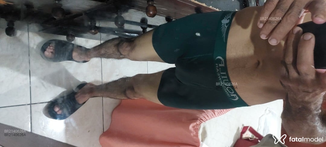 Acompanhante homem morena (o) de olhos pretos em Catalão - Gustavo