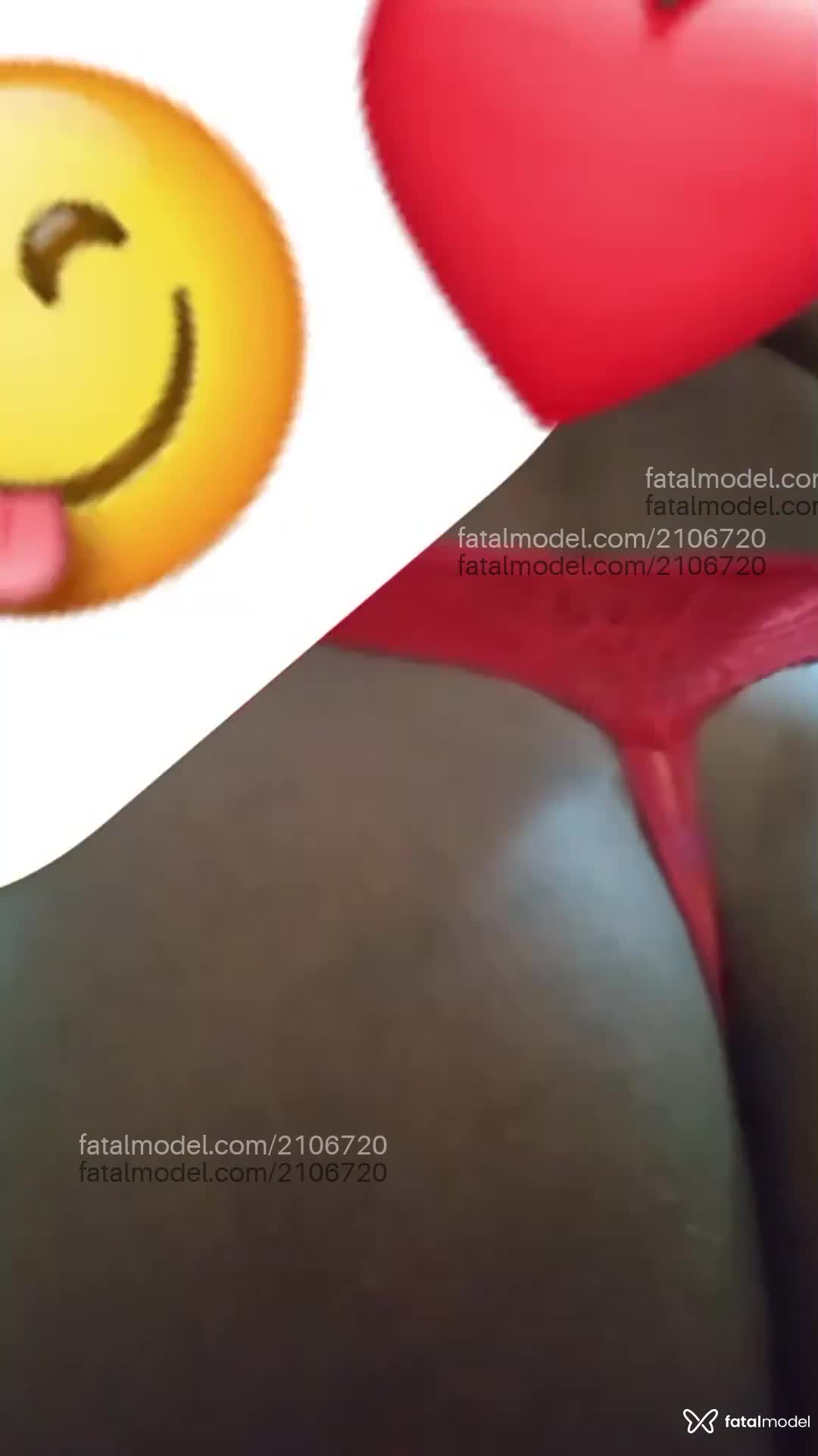 Acompanhante mulher com cabelo colorido de olhos mel em Salvador - Bela