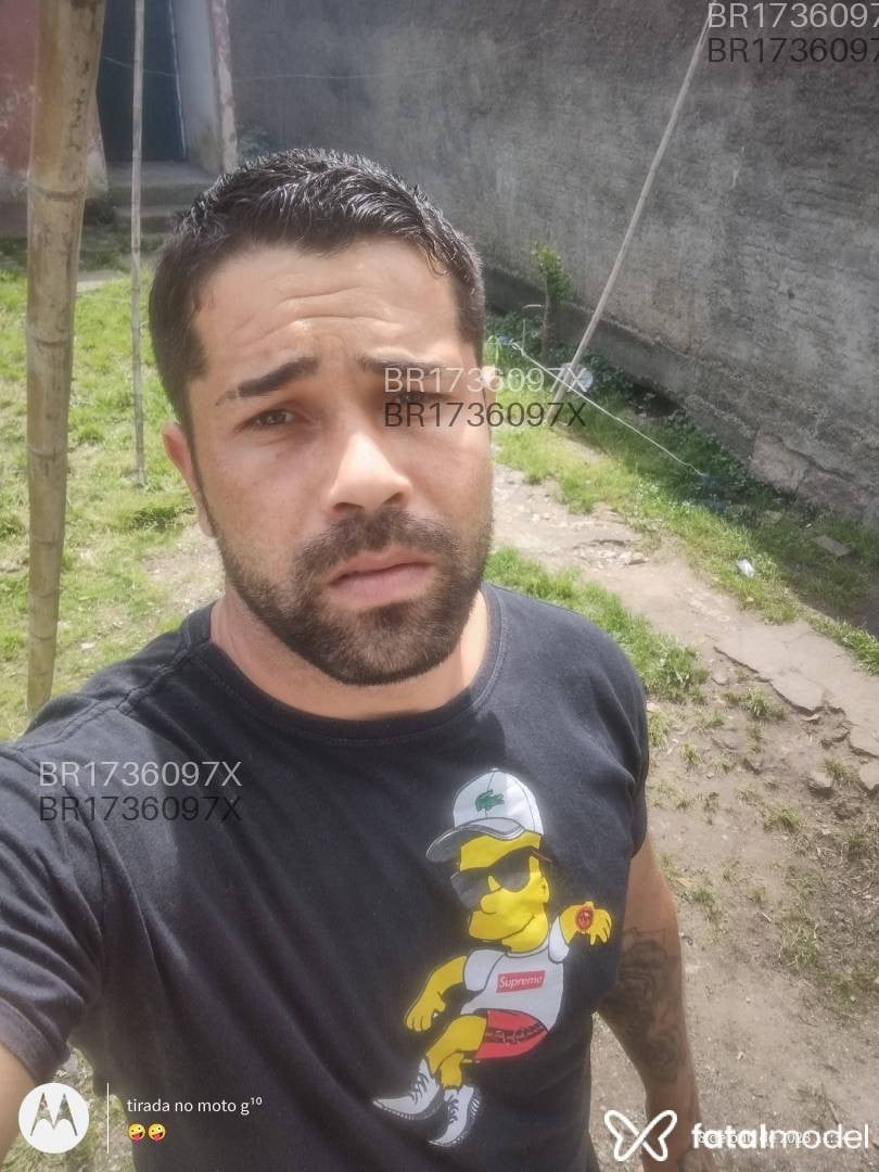 Acompanhante homem morena (o) de olhos castanhos em Pelotas - Cristiano
