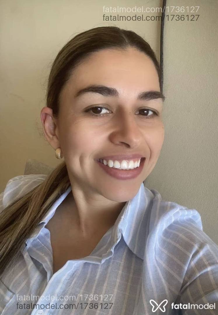 Acompanhante mulher com cabelo castanho de olhos castanhos - Marion