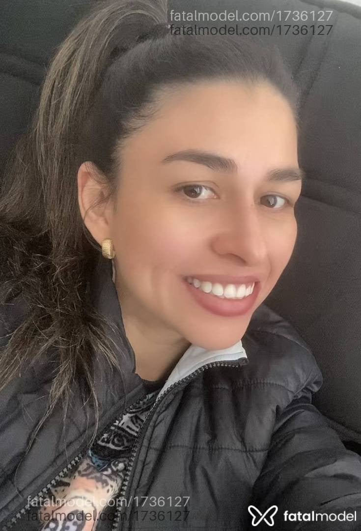 Acompanhante mulher com cabelo castanho de olhos castanhos - Marion