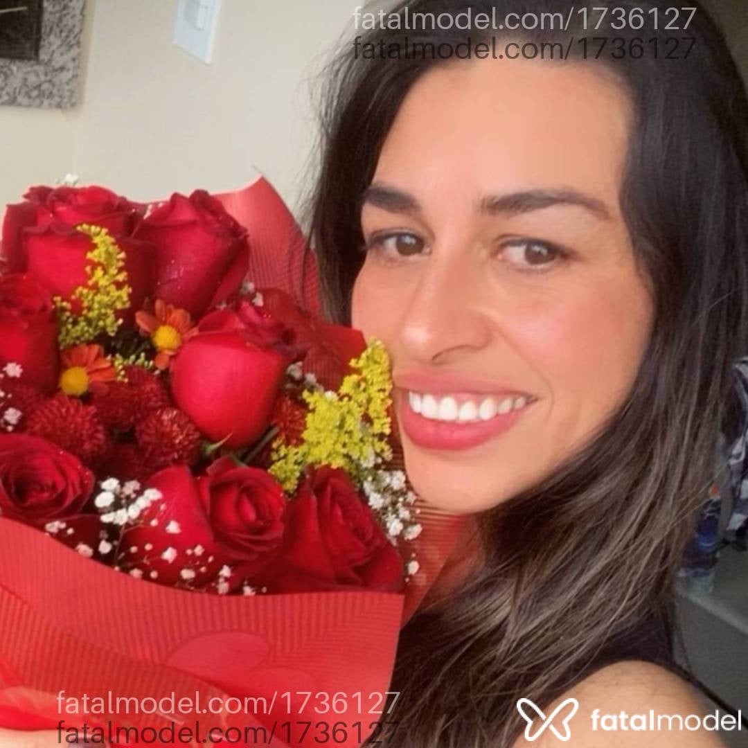 Acompanhante mulher com cabelo castanho de olhos castanhos - Marion