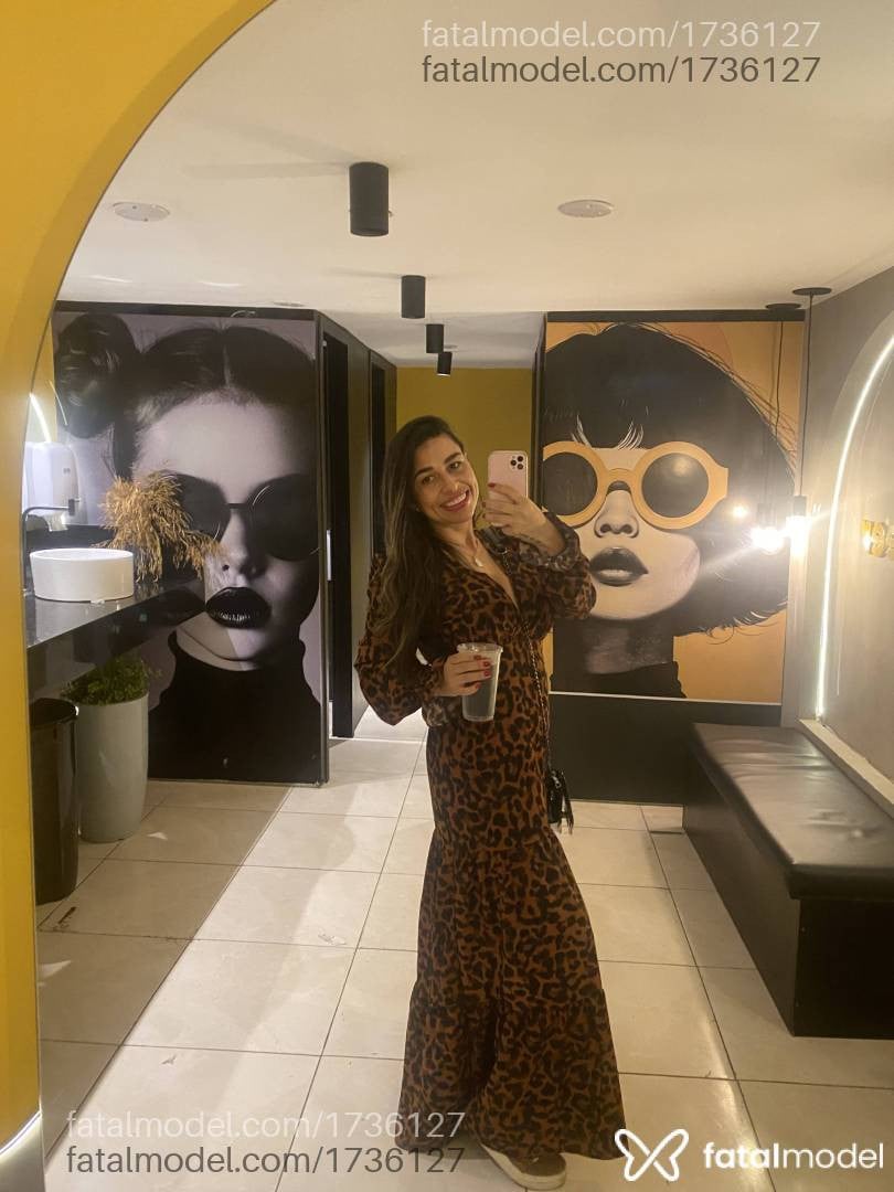 Acompanhante mulher com cabelo castanho de olhos castanhos - Marion