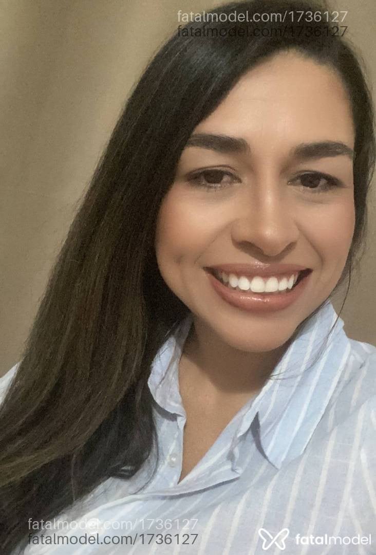 Acompanhante mulher com cabelo castanho de olhos castanhos - Marion