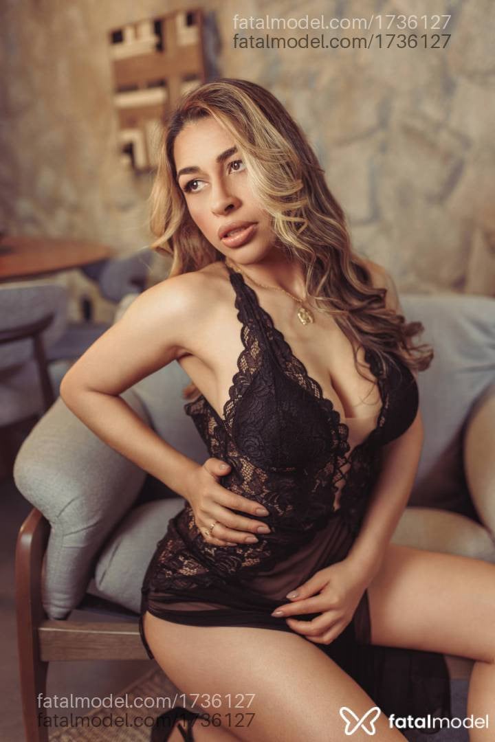 Acompanhante mulher com cabelo castanho de olhos castanhos - Marion