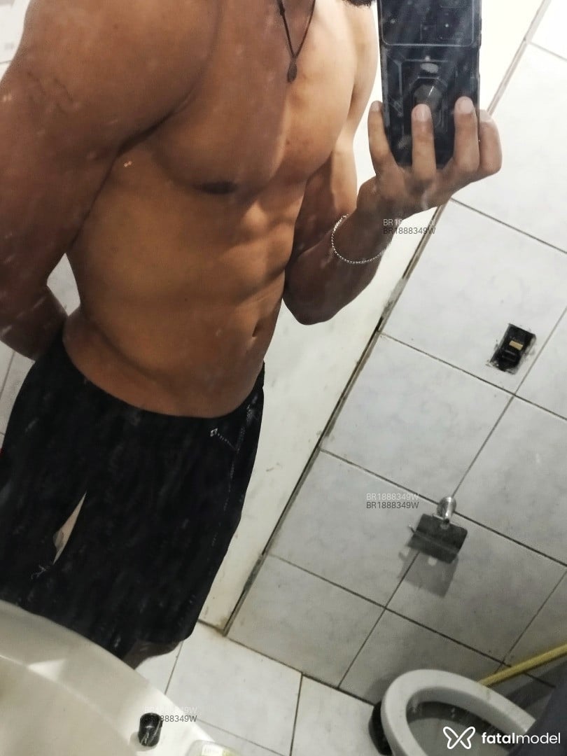 Acompanhante homem morena (o) de olhos castanhos em Rio de Janeiro Acompanhante homem morena (o) de olhos castanhos em Rio de Janeiro - Cavalorj