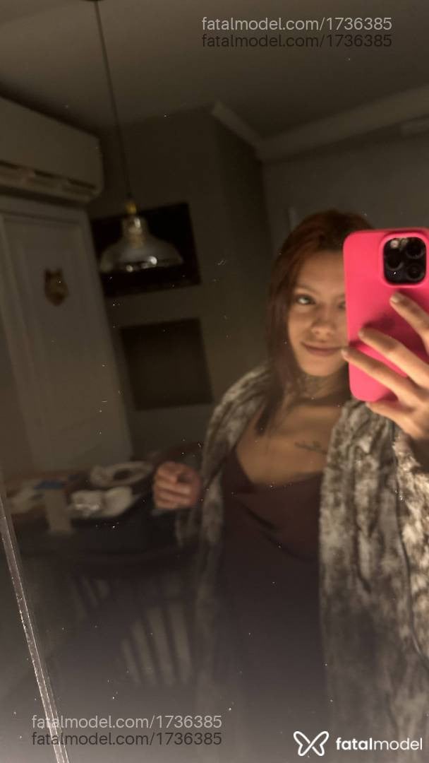 Acompanhante mulher morena (o) de olhos castanhos em Balneário Camboriú Acompanhante mulher morena (o) de olhos castanhos em Balneário Camboriú - Jade