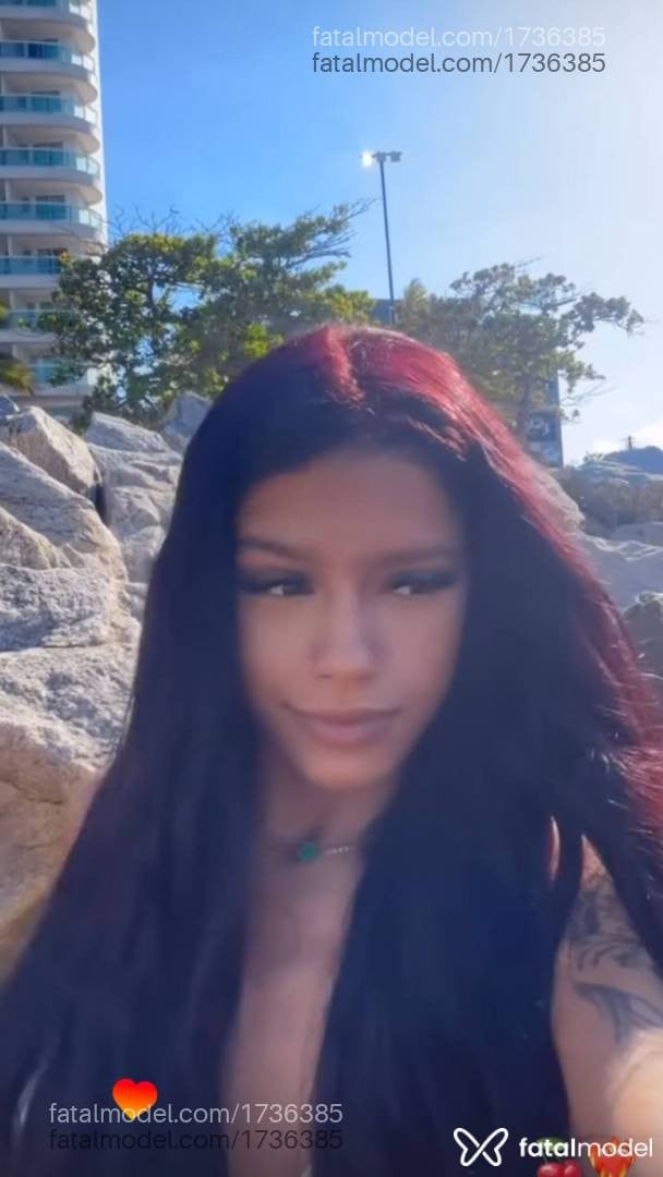 Acompanhante mulher morena (o) de olhos castanhos - Jade