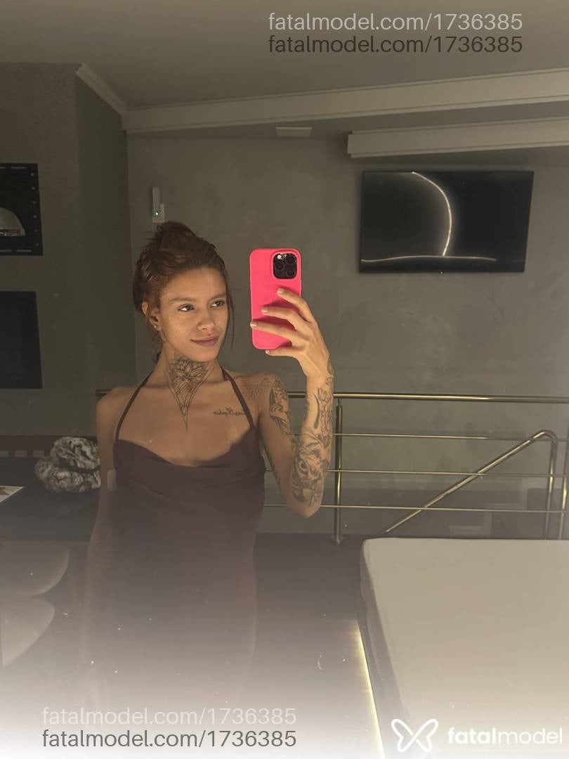 Acompanhante mulher morena (o) de olhos castanhos - Jade