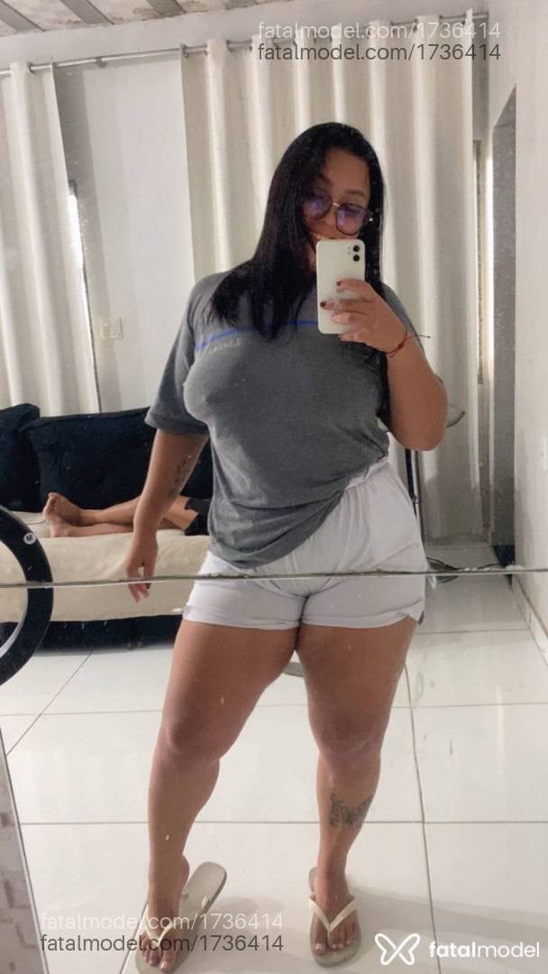 Acompanhante mulher morena (o) de olhos castanhos em Volta Redonda - Layla Martins