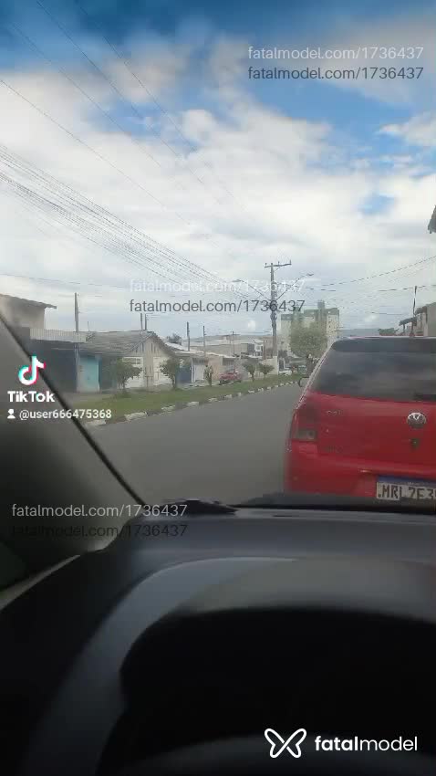 Acompanhante mulher com cabelo castanho de olhos castanhos em Atibaia - Melisa goes