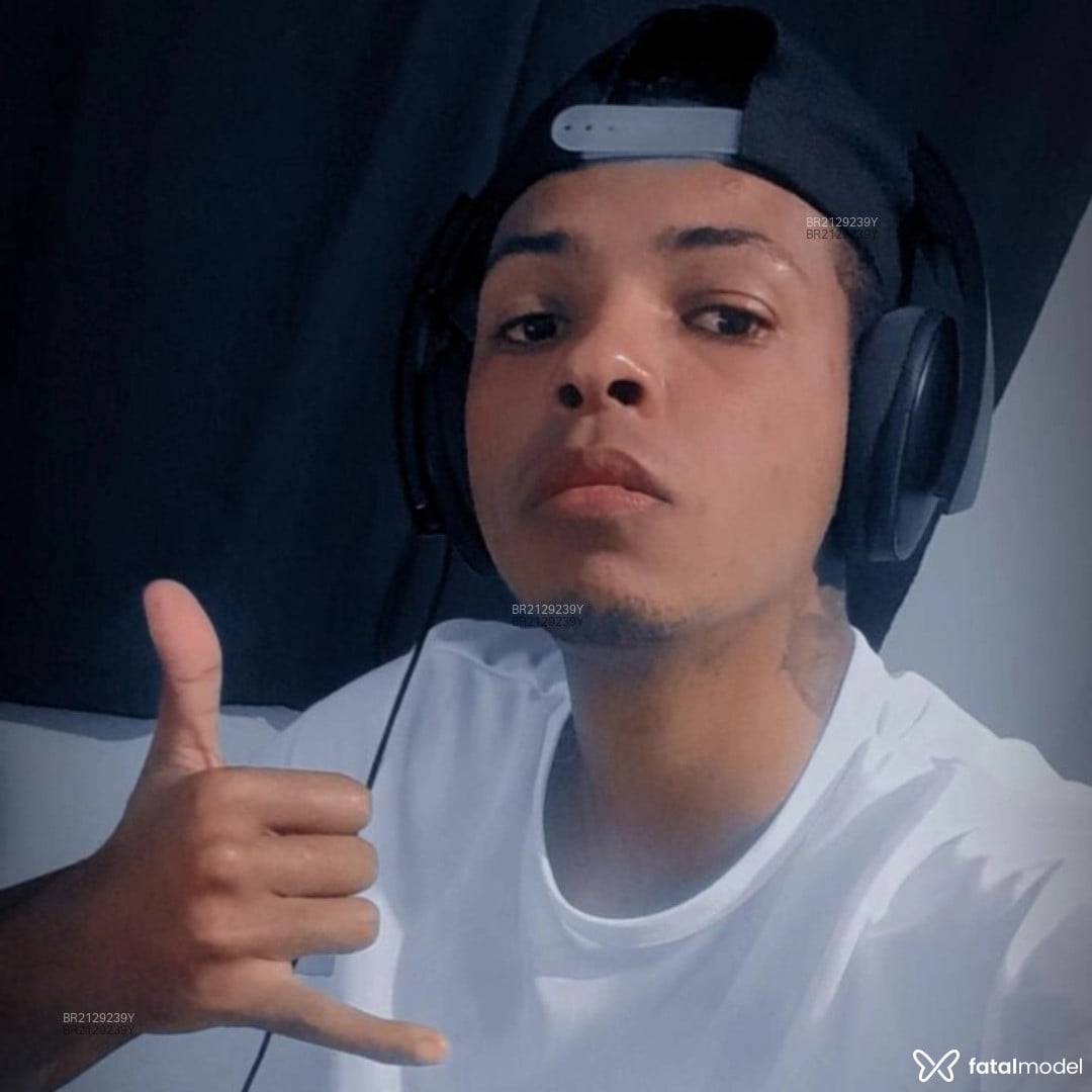 Acompanhante homem morena (o) de olhos pretos em Mantena Acompanhante homem morena (o) de olhos pretos em Mantena - Vinisbz