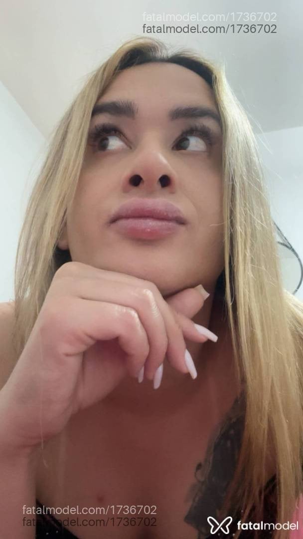 Acompanhante mulher trans loira (o) de olhos castanhos - Bruna Soouza