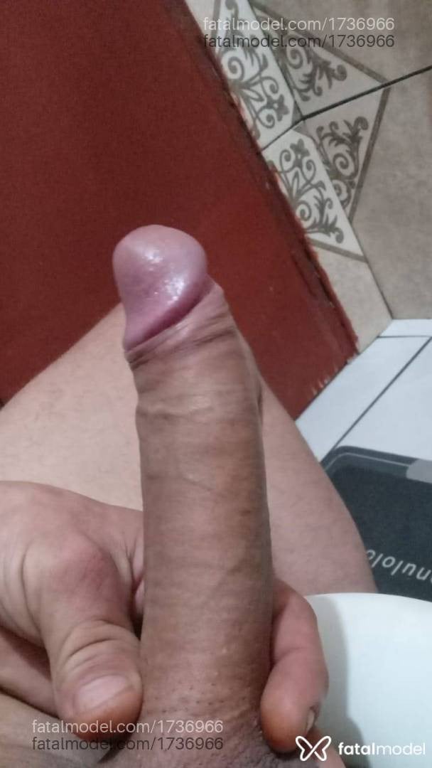 Acompanhante homem com cabelo castanho de olhos pretos - Willymassagista