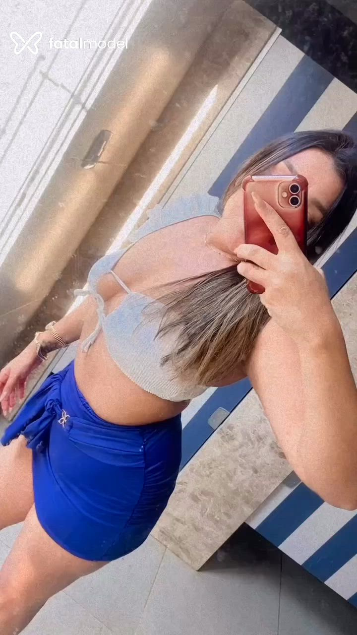 Acompanhante mulher loira (o) de olhos castanhos - Priscilla Lopes
