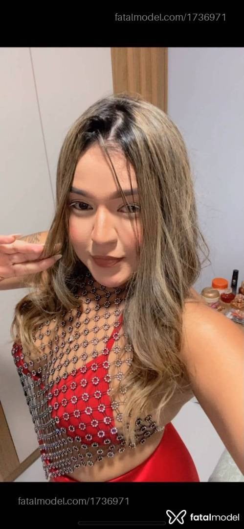 Acompanhante mulher loira (o) de olhos castanhos - Priscilla Lopes