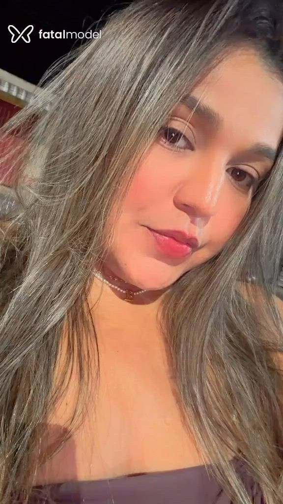 Acompanhante mulher loira (o) de olhos castanhos - Priscilla Lopes