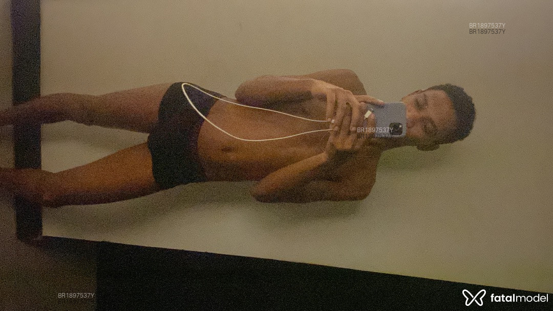 Acompanhante homem morena (o) de olhos pretos em Rio de Janeiro Acompanhante homem morena (o) de olhos pretos em Rio de Janeiro - Jandy