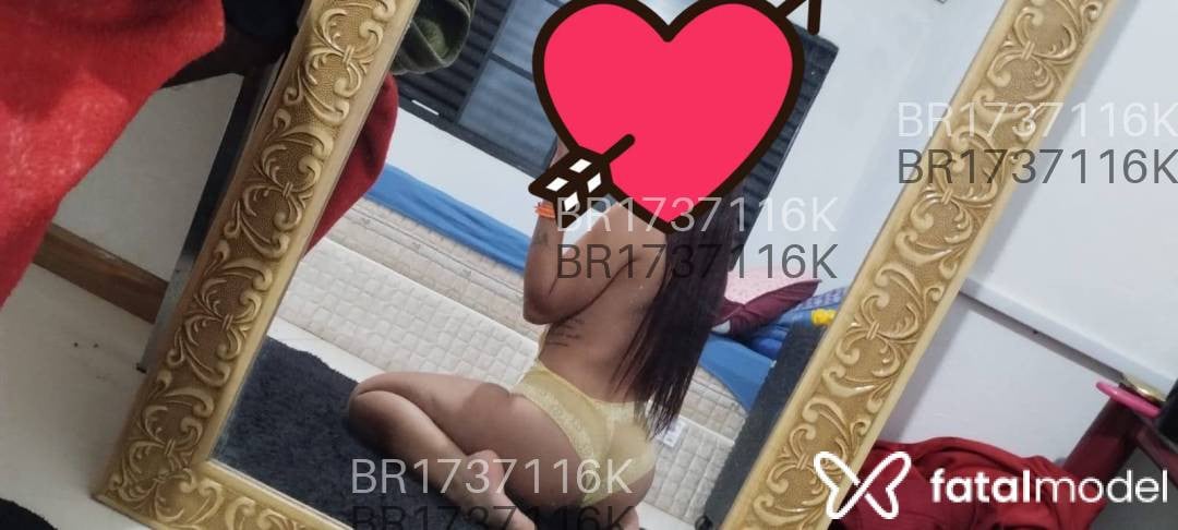 Acompanhante mulher com cabelo castanho de olhos castanhos em Venâncio Aires - Bruninha