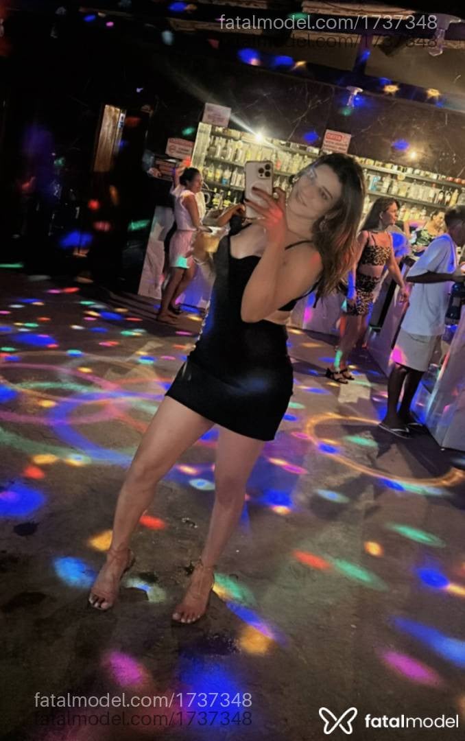 Acompanhante mulher trans com cabelo castanho de olhos castanhos em Itabuna - Translinda