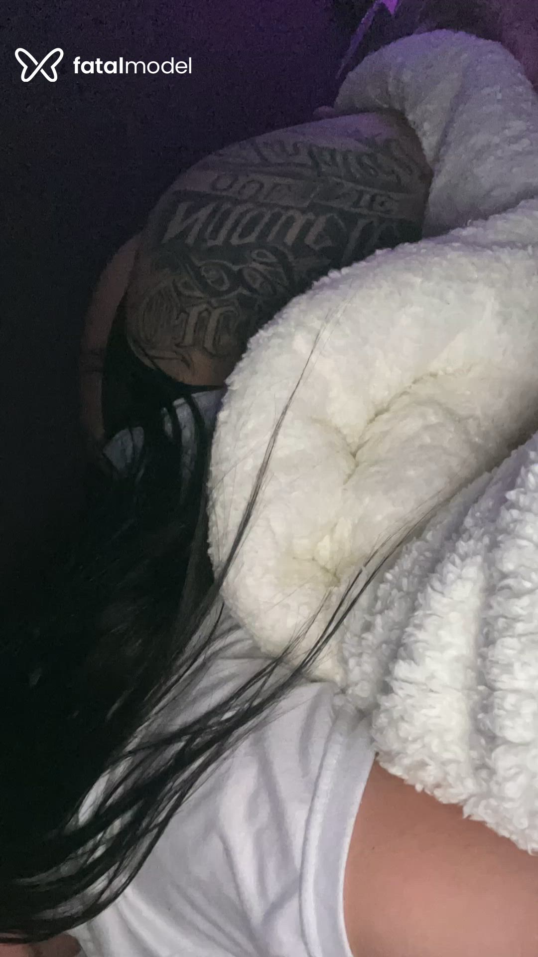 Acompanhante mulher morena (o) de olhos pretos - Bruna Vaz Acompanhante mulher morena (o) de olhos pretos - Bruna Vaz