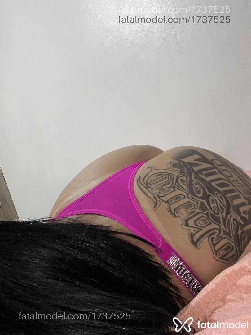 Acompanhante mulher morena (o) de olhos pretos - Bruna Vaz