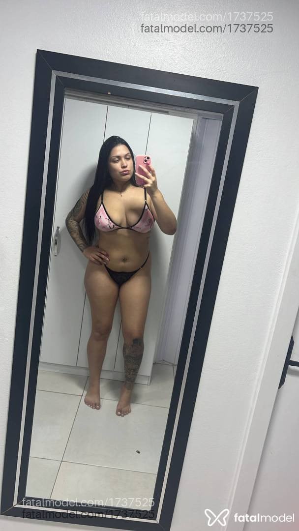 Acompanhante mulher morena (o) de olhos pretos em Passo Fundo - Bruna Vaz