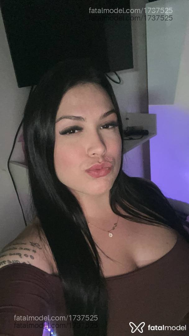 Acompanhante mulher morena (o) de olhos pretos - Bruna Vaz