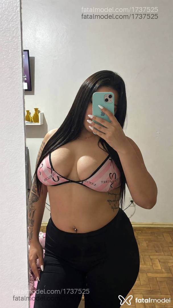 Acompanhante mulher morena (o) de olhos pretos - Bruna Vaz