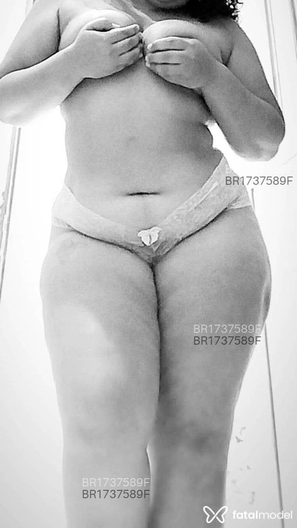 Acompanhante mulher com cabelo castanho de olhos castanhos em Paragominas - Agatha