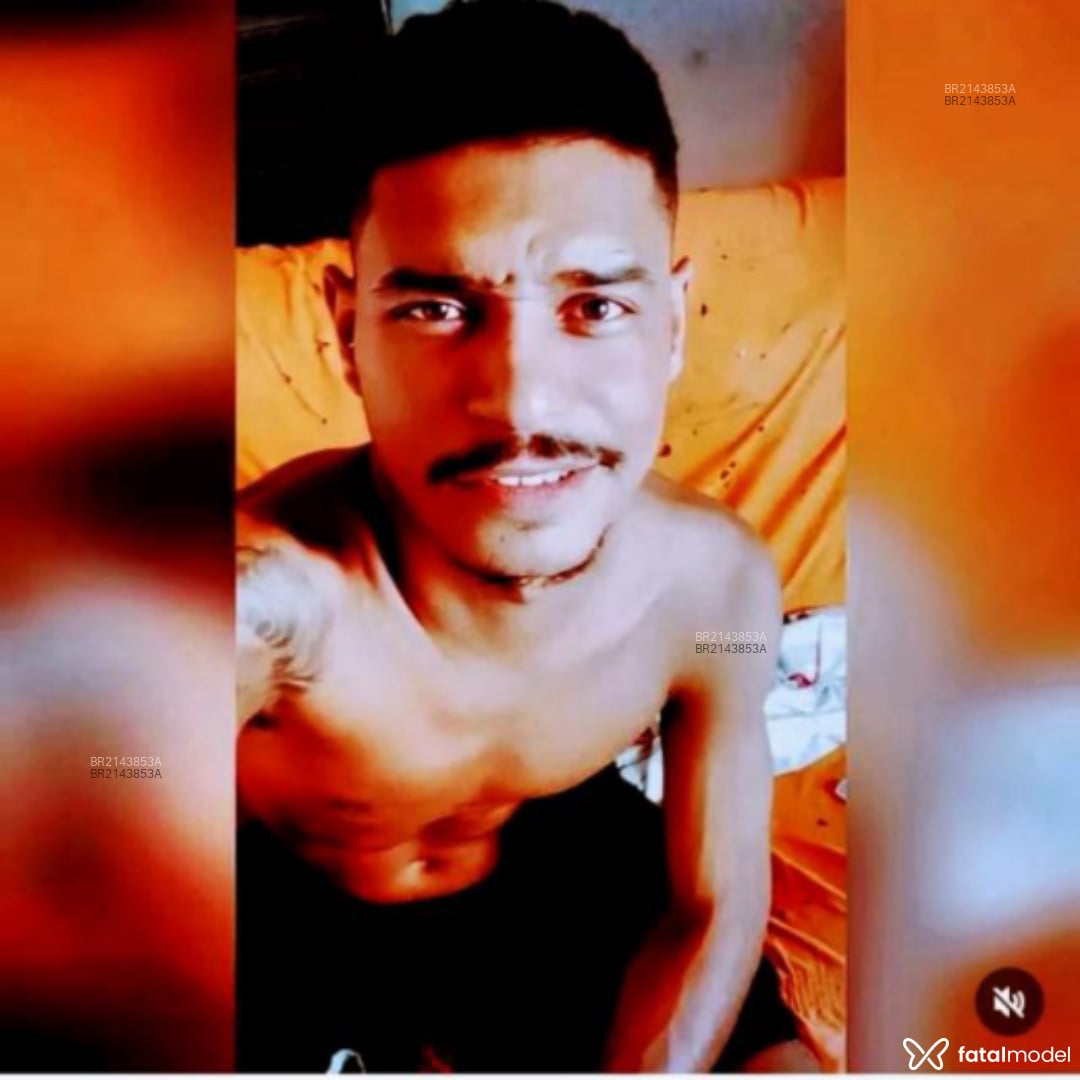 Acompanhante homem ruiva (o) de olhos castanhos em Belo Horizonte - Usumaki
