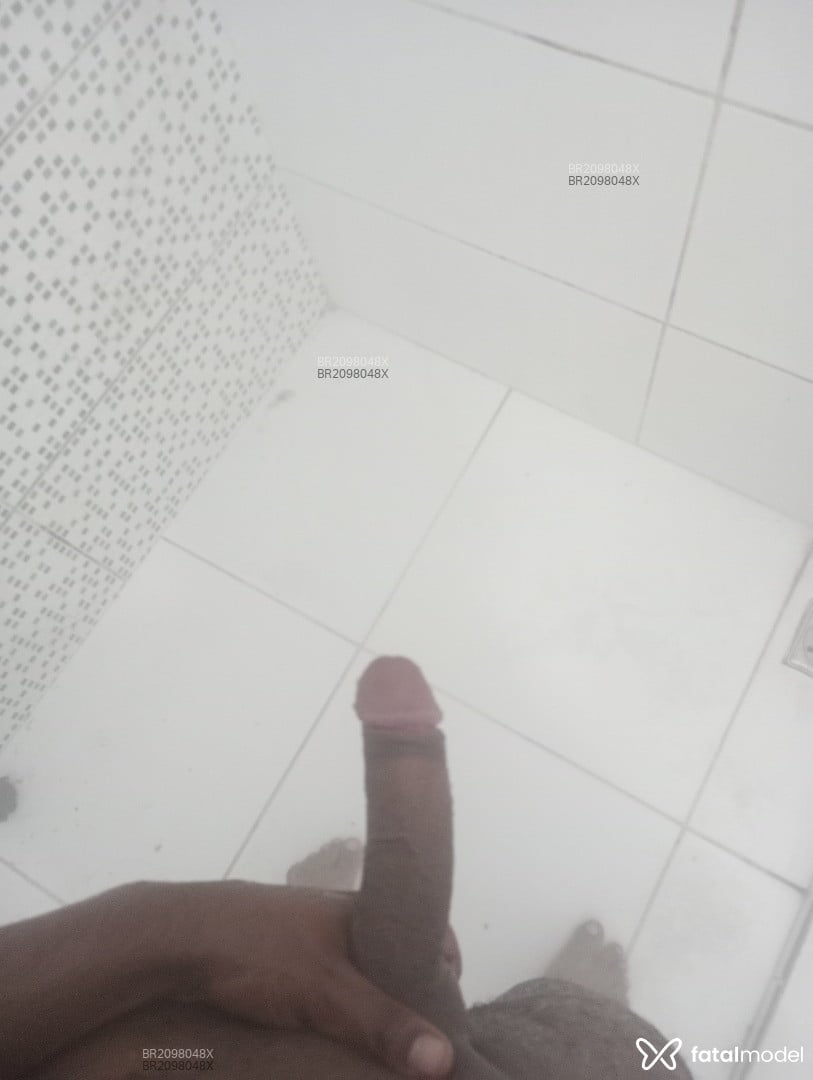 Acompanhante homem morena (o) de olhos castanhos em Angra dos Reis - Igxx