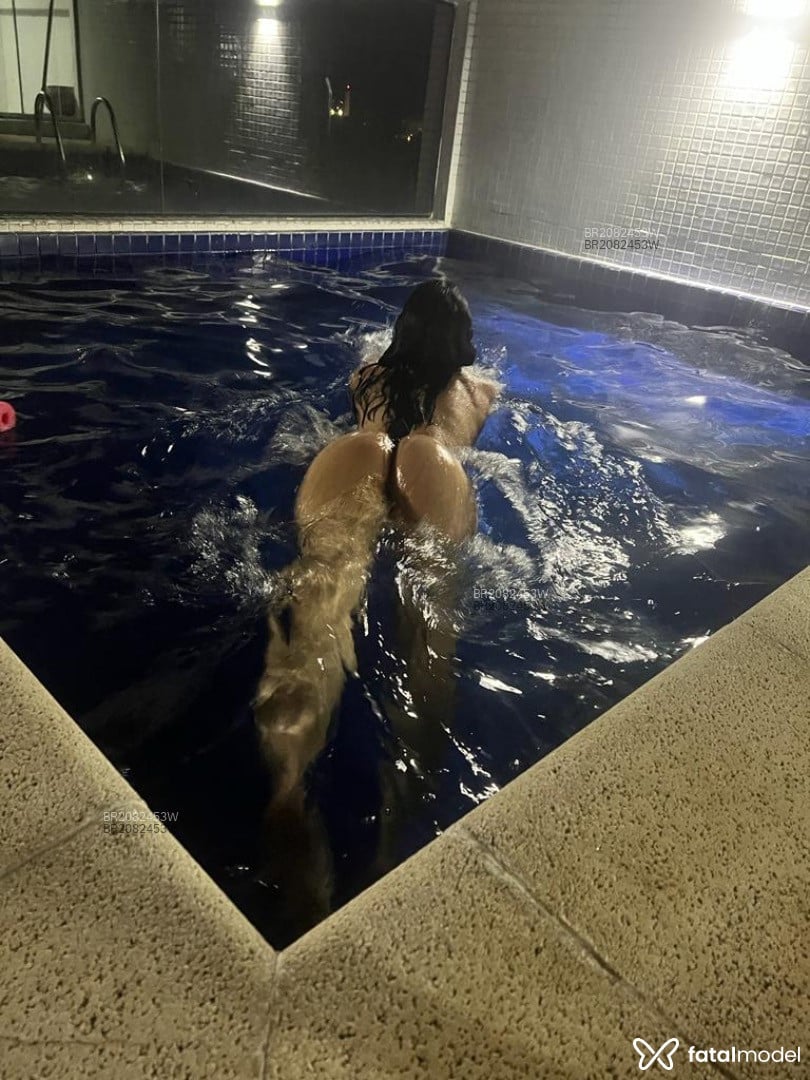 Acompanhante mulher morena (o) de olhos pretos em Balneário Camboriú - Priscilla