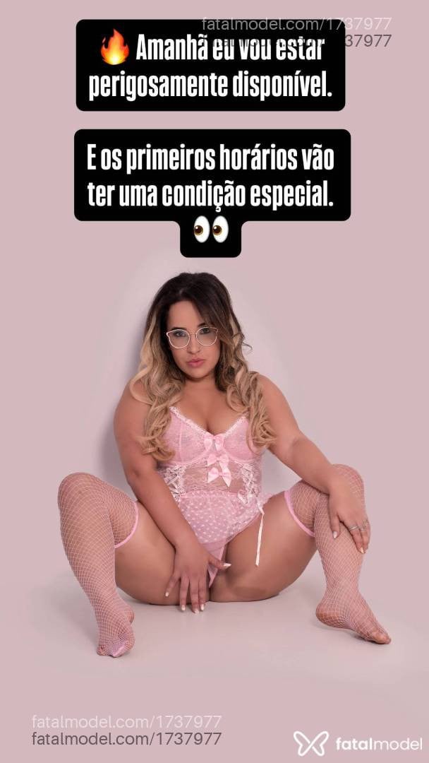 Acompanhante mulher loira (o) de olhos castanhos - Lilitth