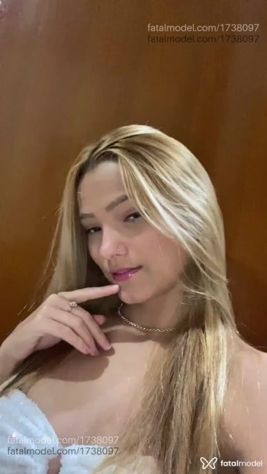 Acompanhante mulher loira (o) de olhos pretos em Jundiaí Acompanhante mulher loira (o) de olhos pretos em Jundiaí - Clara Bianca