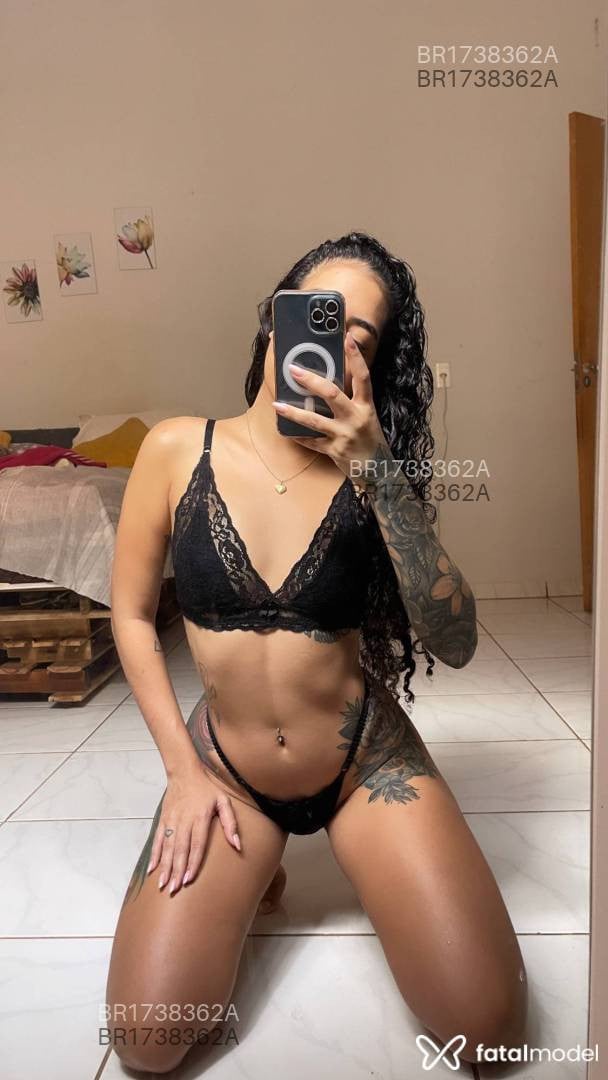Acompanhante mulher morena (o) de olhos castanhos - Luana