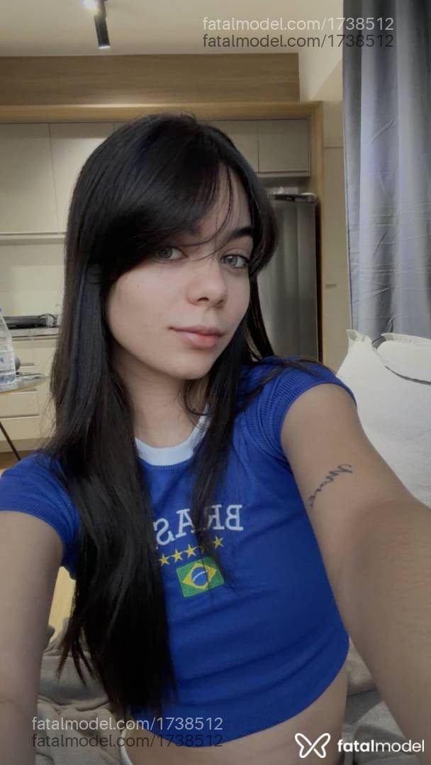 Acompanhante mulher com cabelo castanho de olhos verdes em São Paulo - Malu