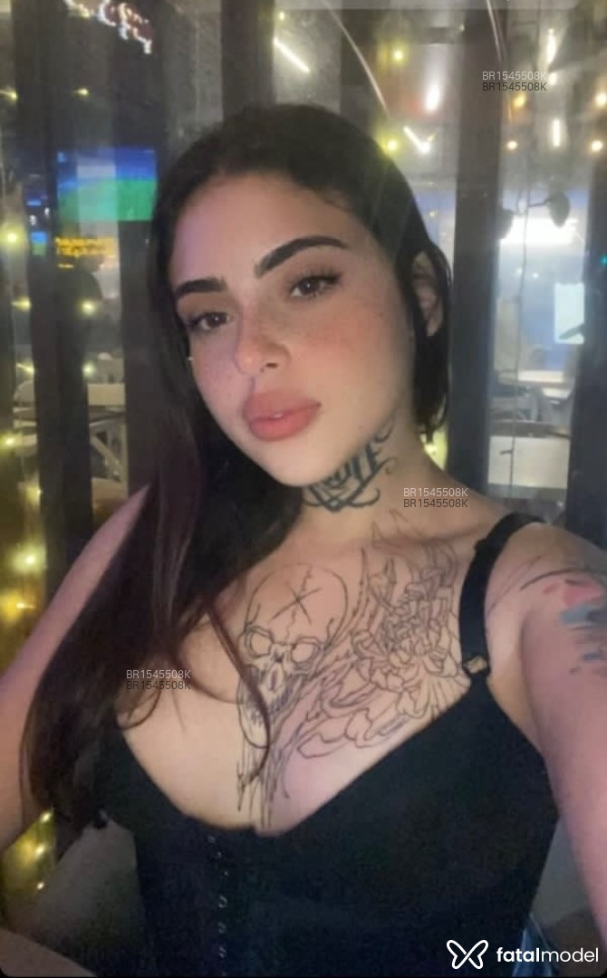 Acompanhante mulher loira (o) de olhos castanhos - Alicia Ferrer Acompanhante mulher loira (o) de olhos castanhos - Alicia Ferrer
