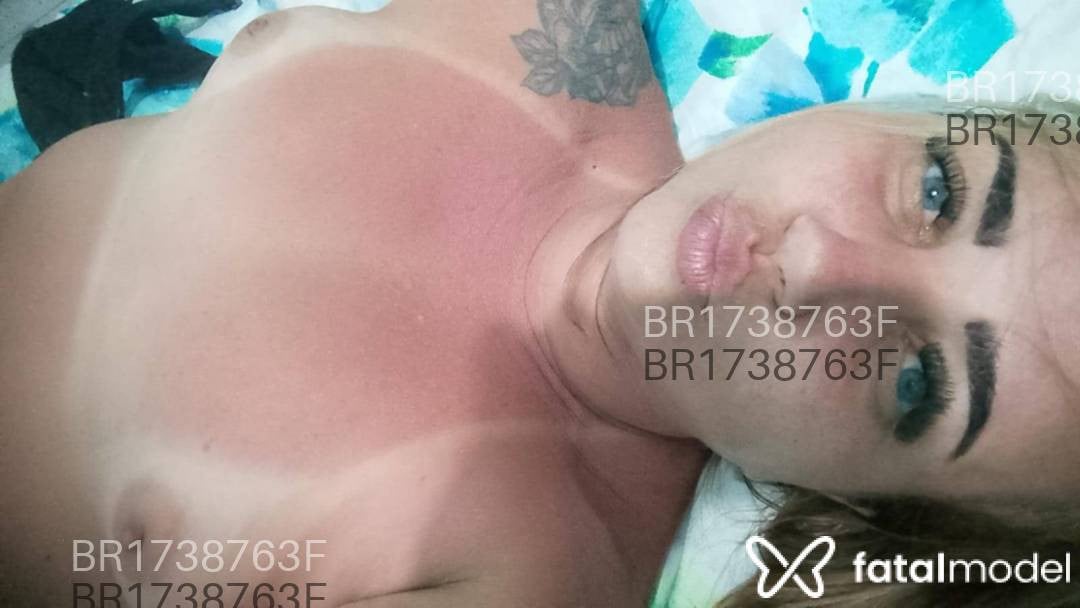 Acompanhante mulher com cabelo castanho de olhos azuis em Juiz de Fora - Mirella