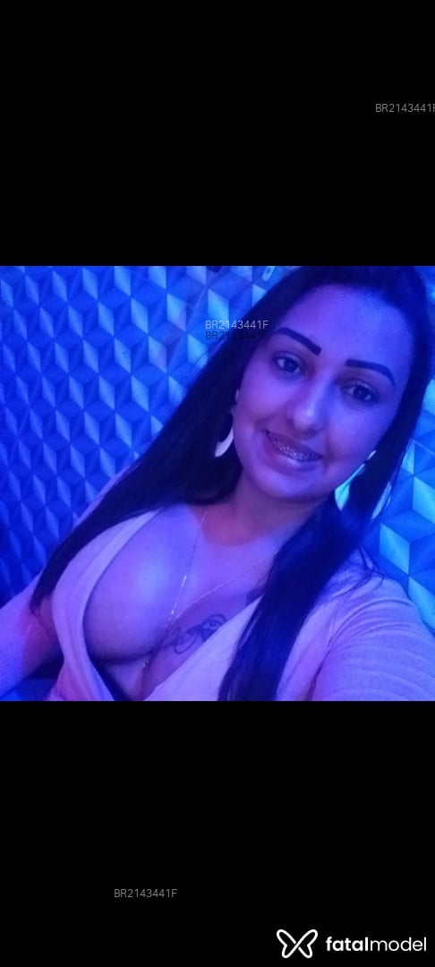 Acompanhante mulher morena (o) de olhos pretos em São Paulo Acompanhante mulher morena (o) de olhos pretos em São Paulo - Macarena