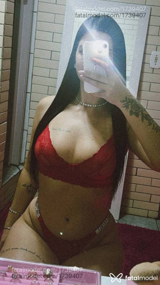 Acompanhante mulher com cabelo castanho de olhos azuis em Pelotas - Carol