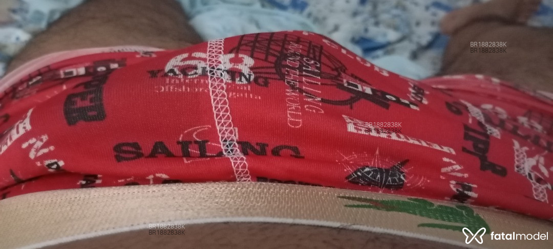 Acompanhante homem morena (o) de olhos castanhos em Camaçari - Villa