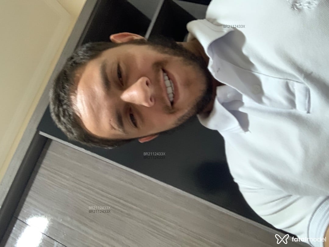 Acompanhante homem com cabelo castanho de olhos mel em Varginha - Joel Santana