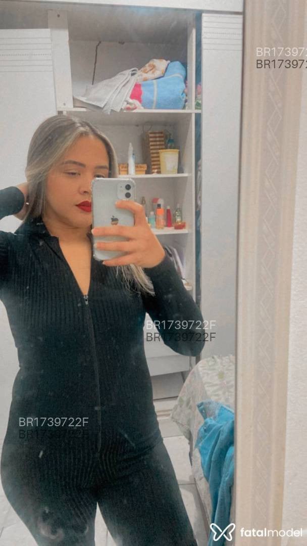 Acompanhante homem loira (o) de olhos castanhos em Osasco - Karina atendente