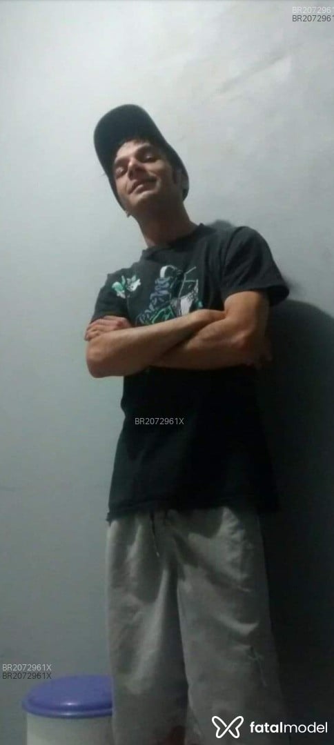 Acompanhante homem morena (o) de olhos castanhos em Canoas - Luanboy