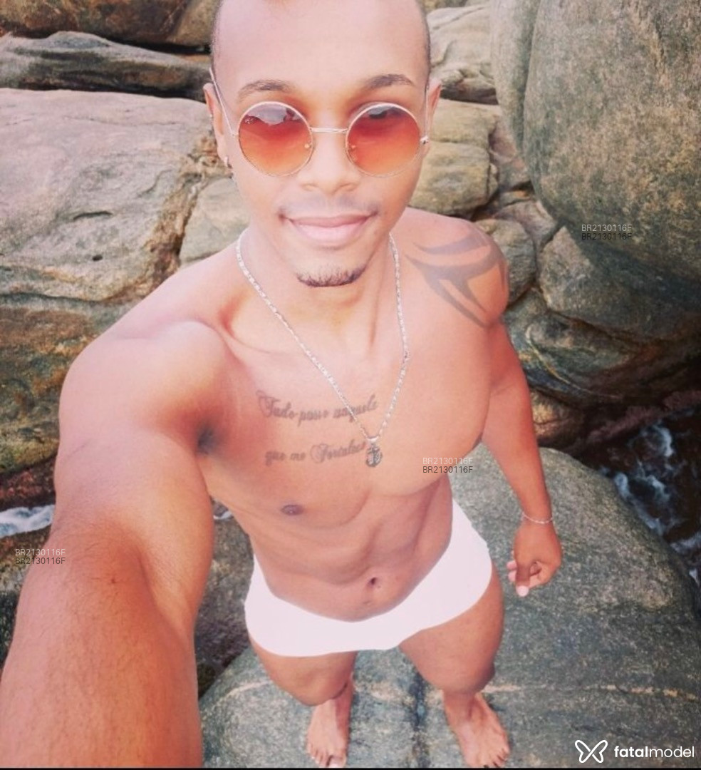 Acompanhante homem com cabelo colorido de olhos castanhos em São Paulo - Dyego