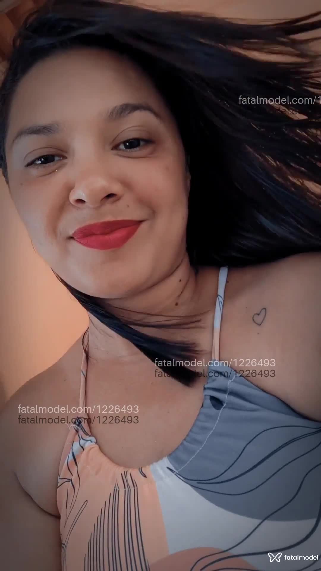 Acompanhante mulher com cabelo castanho de olhos castanhos - Lyanna