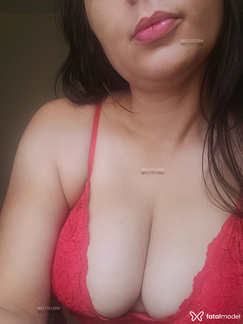 Acompanhante mulher morena (o) de olhos castanhos em São Paulo Acompanhante mulher morena (o) de olhos castanhos em São Paulo - Raquel